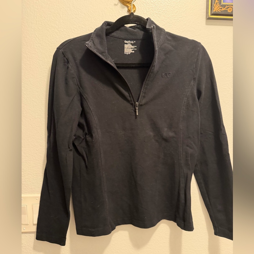 GAP Black Textured Pullover